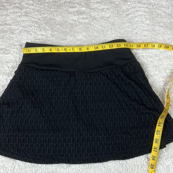Shosho black textured stretch athletic skort, size L - Picture 4 of 9